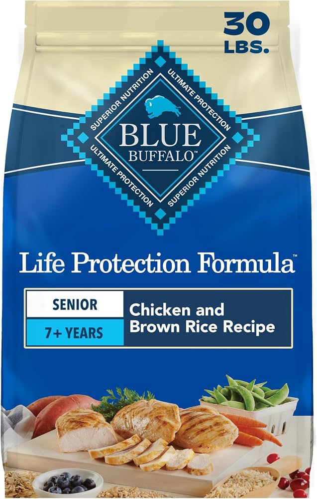 Blue Buffalo Life Protection Formula Senior Dry Dog Food, Natural Ingredients, Chicken &amp; Brown Rice Recipe, 30 lb Bag